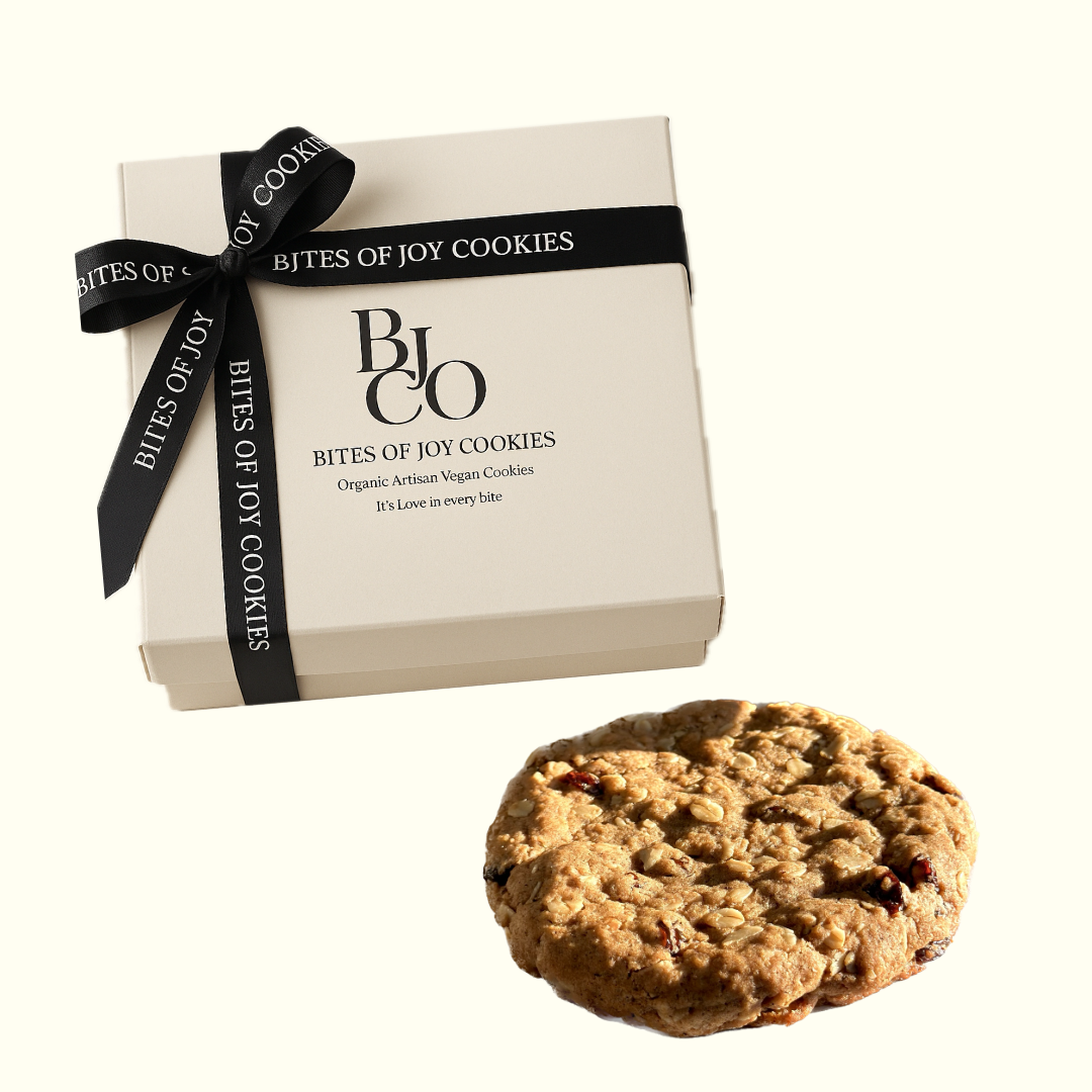 The Oatmeal Raisin Gift Box